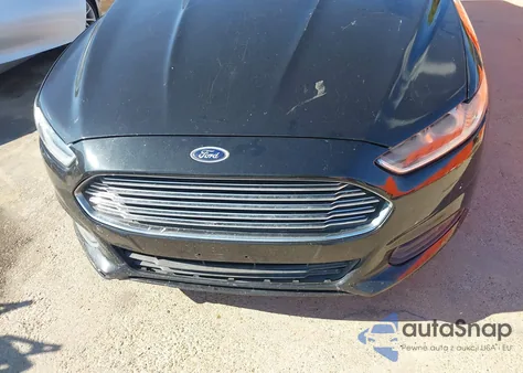 2015 Ford Fusion S z USA, uszkodzony, nr VIN 3FA6P0G73FR163314